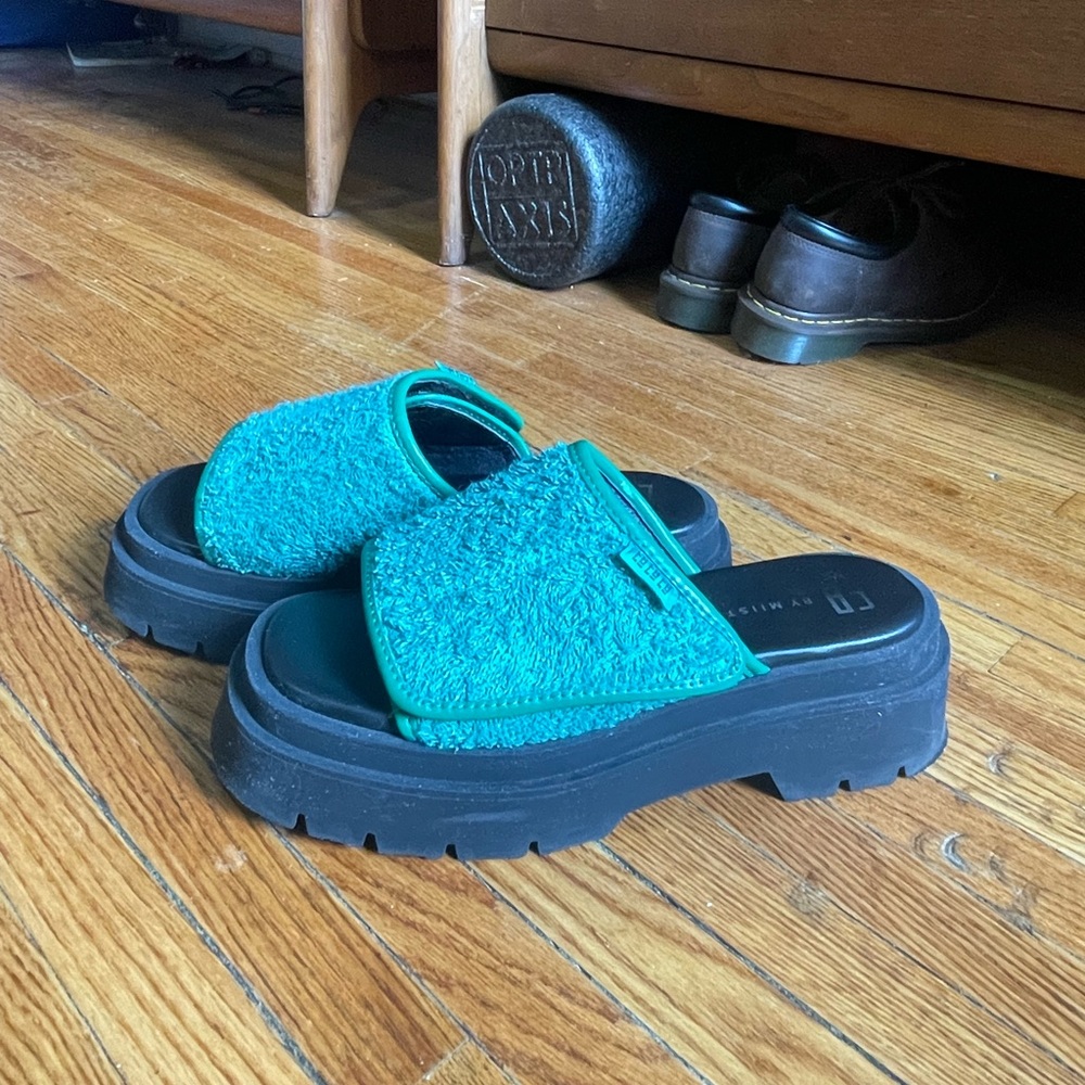Miista Verena Green Sandals. Worn twice, not a perfect fit for me.